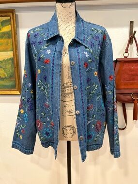 Vintage Tantrums Embroidered Floral Denim Jacket Cottagecore Boho PL